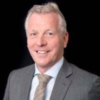 Mijn naam is Peter Bouwmans en ik beantwoord graag uw vragen. Bel naar kantoor, chat met ons of klik op onderstaande button.